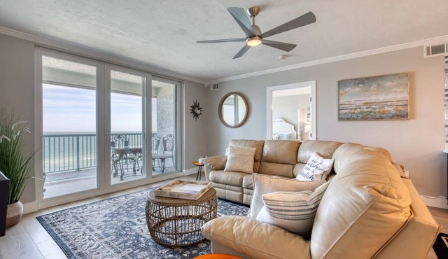 Salty Oceanfront Luxury Condo | Pools & Hot Tubs