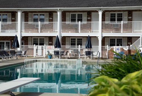 Saratoga Resort