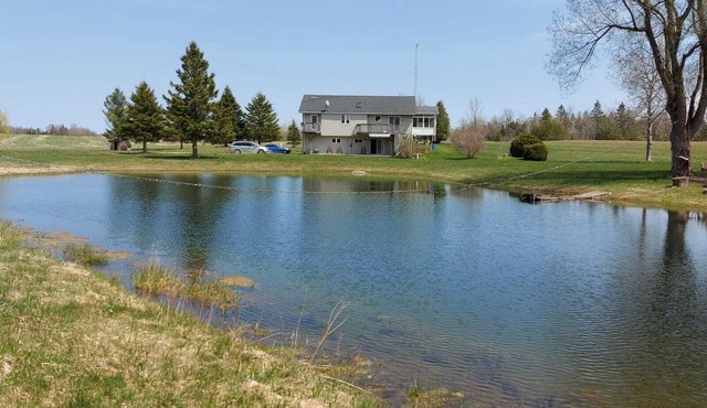 Secluded Waterfront Oasis for an Amazing Getaway!