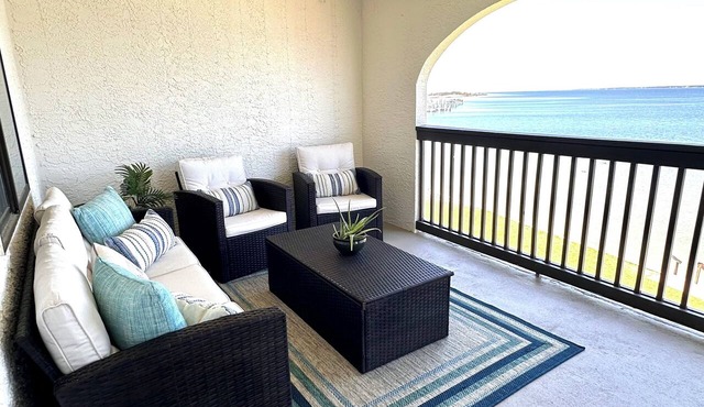 "Sound Life" Charming Condo with Stunning Water views! Dock, Pool