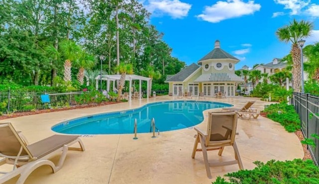 Southern Exposure Deluxe - World Tour Golf Resort