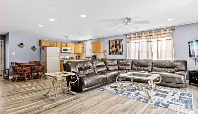Spacious 3 Bedr Condo, Wildwood, NJ/Convention Ctr