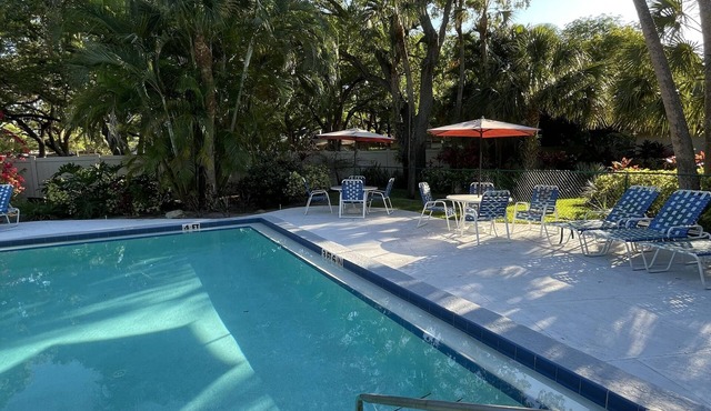 Spacious and cozy villa, 15 min from Bradenton beaches, ready for you to enjoy!