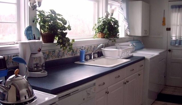 Spacious Comfortable Charming Family Farmhouse Great Location