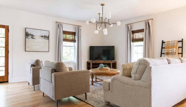 Speakeasy Family Retreat with Skyline Views