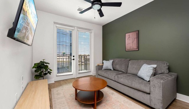 Spectacular 1-Bedroom | Walk to Raymond James!