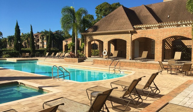 St. Pete/Tampa 1 Bed/1Bath Condo/suite