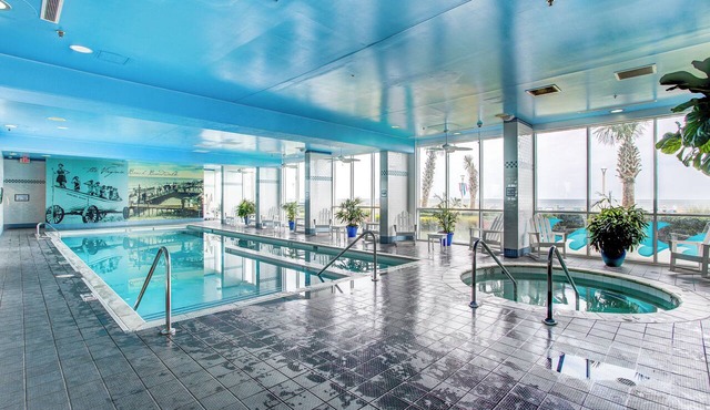 Steps to the Beach! Pool, Restaurant