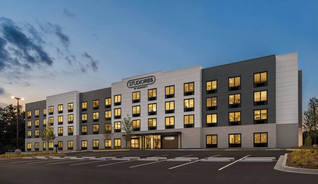 StudioRes by Marriott LaGrange