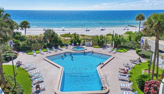 🐬Stunning 2BR Beachfront Condo with Gulf Views & a Gorgeous Pool!– Ocean Sands Unit 903🐬