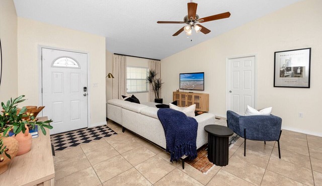 Summer Safari - GORGEOUS Home Near Busch Gardens & USF