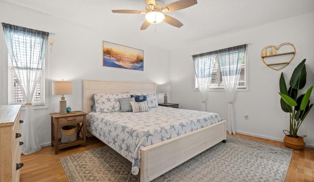 Sunshine Home and Romantic Vacation
