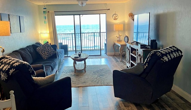 Two bedroom Beautiful spacious oceanfront condo