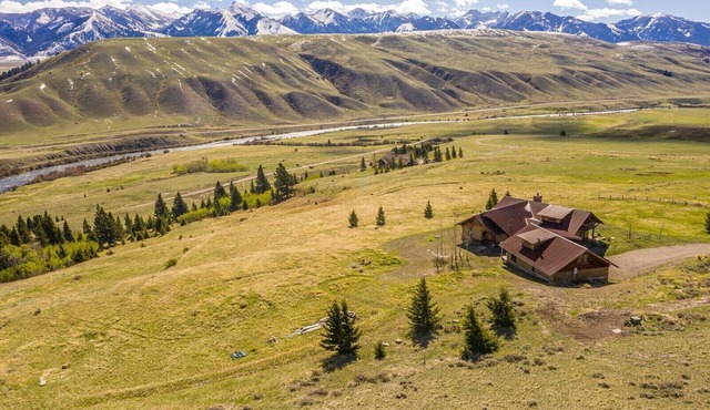 Unique Madison River Montana Fly Fishing Rental Home, Private Sun West Ranch