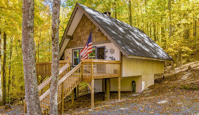 Updated home with large deck, fireplace, washer/dryer, pool, & hot tub,