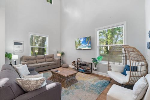 Villa Mojito Main - Gated Lakefront Home