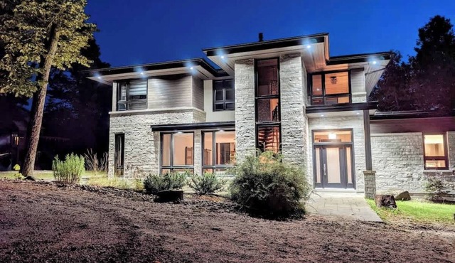 Waterfront Oasis : Sauna, HotTub, Skidoo Trails Getaway