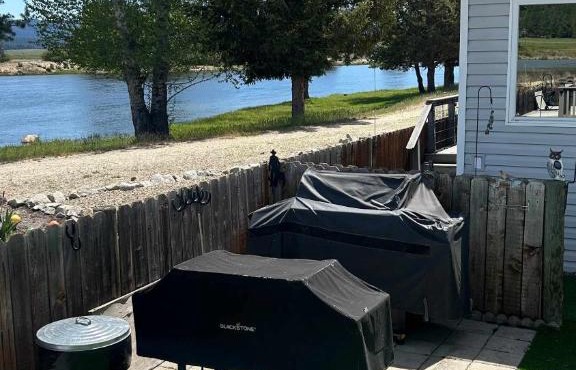 Waters Riverfront Property New Listing 2 Houses