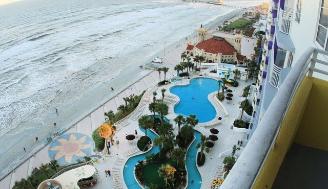 WorldMark Ocean Walk 2br Ocean Front Condo