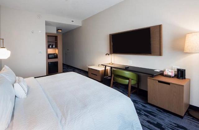Fairfield Inn 