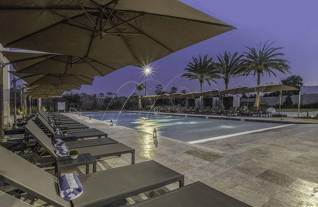Family friendly 3B/R Near Disney Free Parking, Free Wi-Fi with Pool