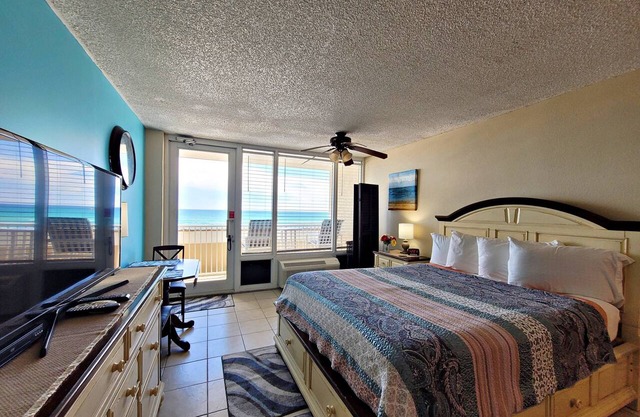 Ocean View Studio | Sleeps 4 | Budget Stay | Free Daily Activities Included