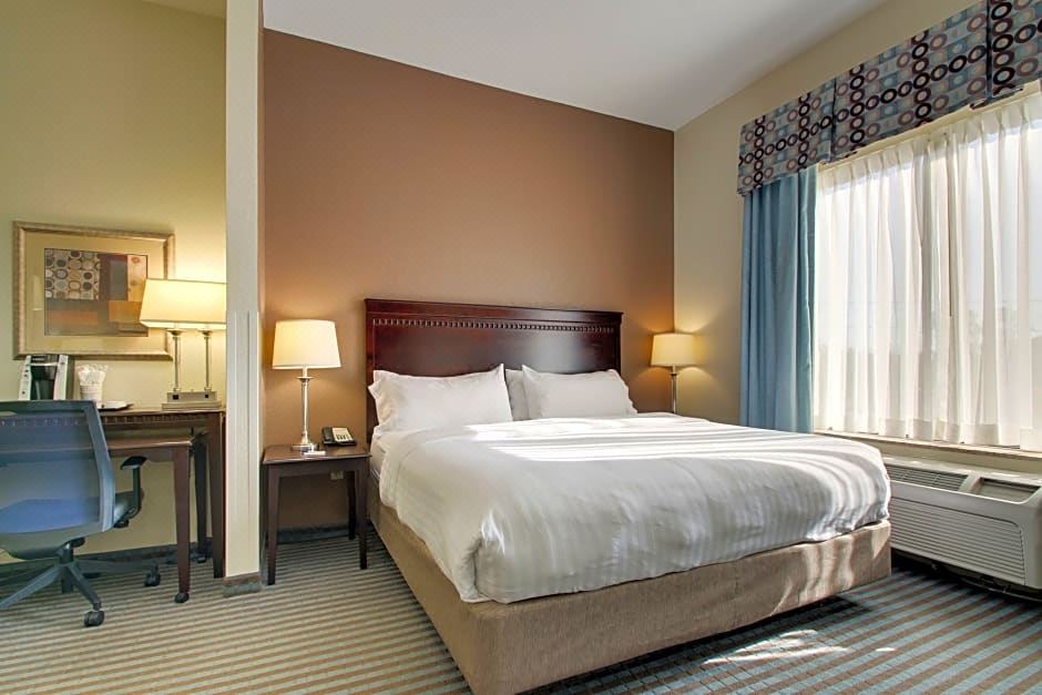 Photo of Bedroom in Leland