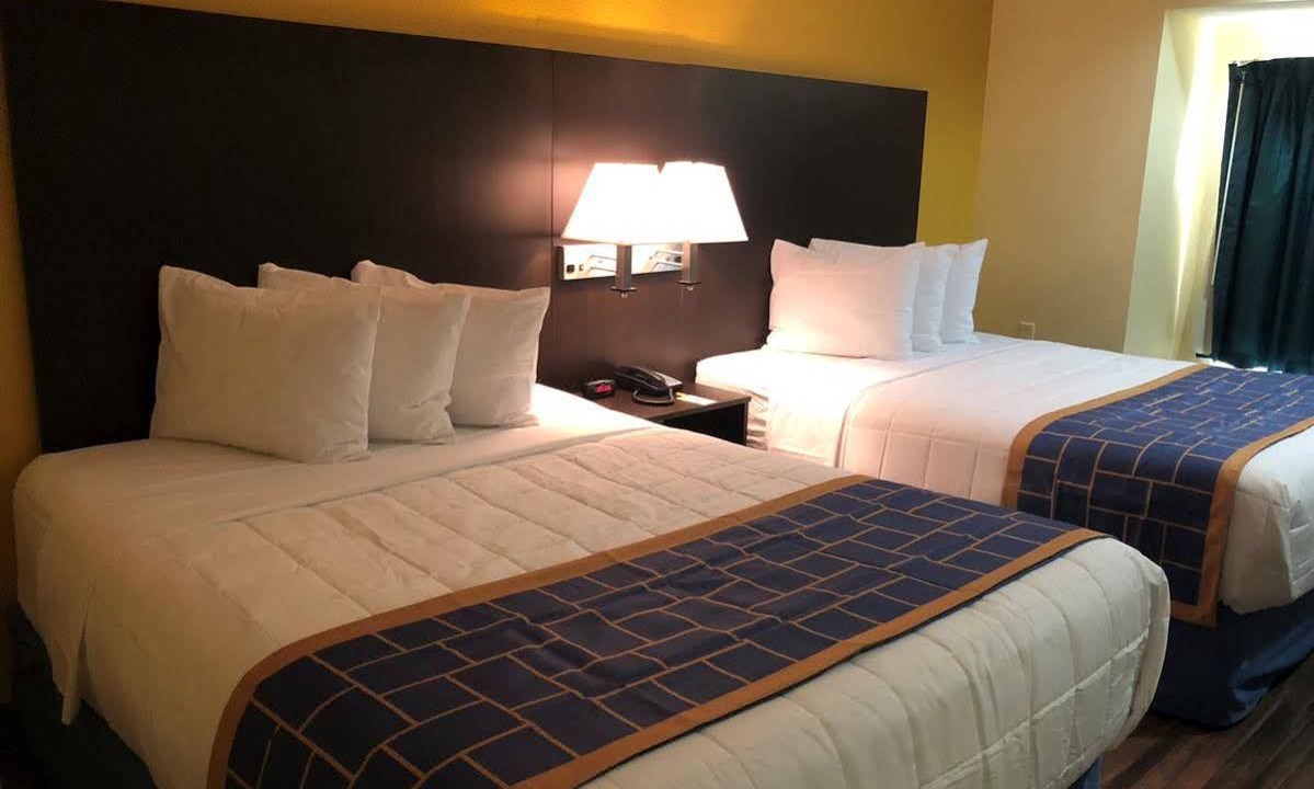 Photo of Bedroom in Pinecrest West Park