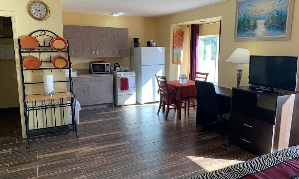 Photo of Livingroom in Pinecrest West Park