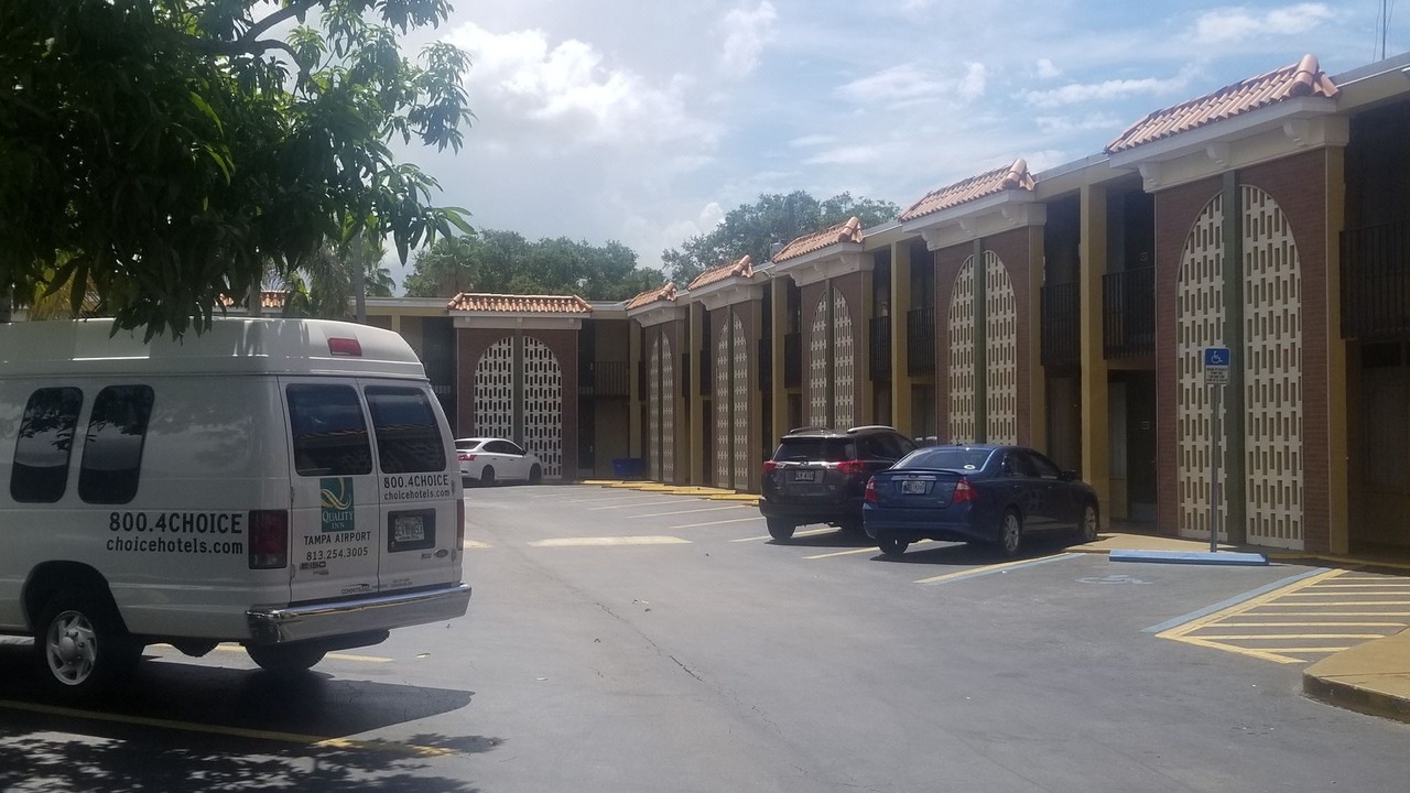 Photo of Buildings in Golfview