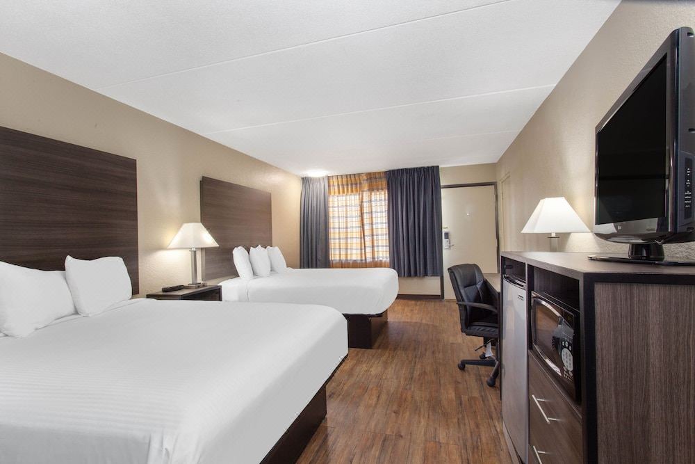 Photo of Bedroom in Plantation Estates