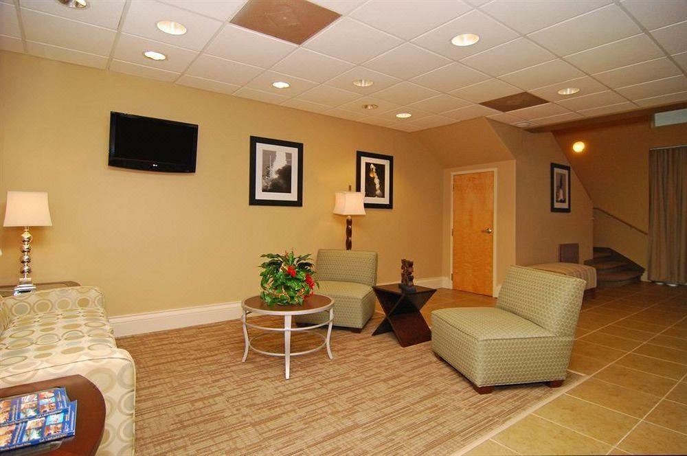 Photo of Livingroom in Titusville