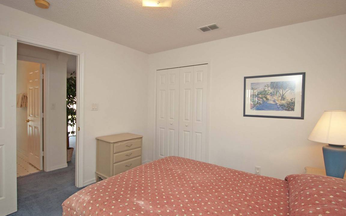 Photo of Bedroom in Greater Groves