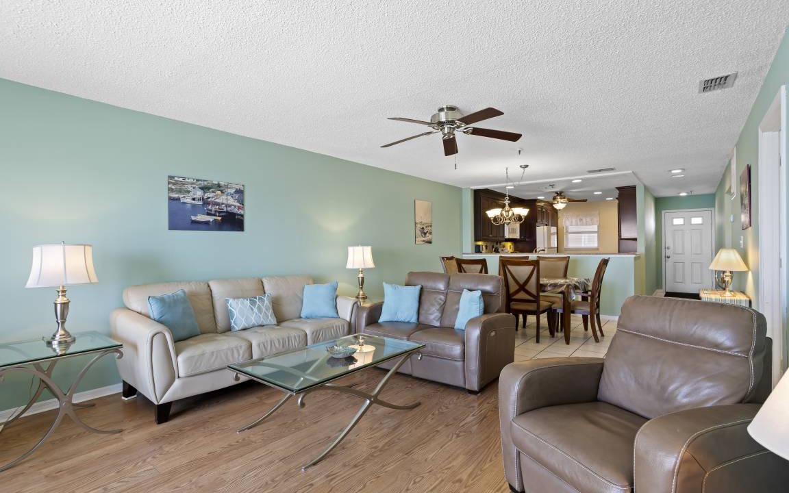 Photo of Livingroom in Madeira Beach