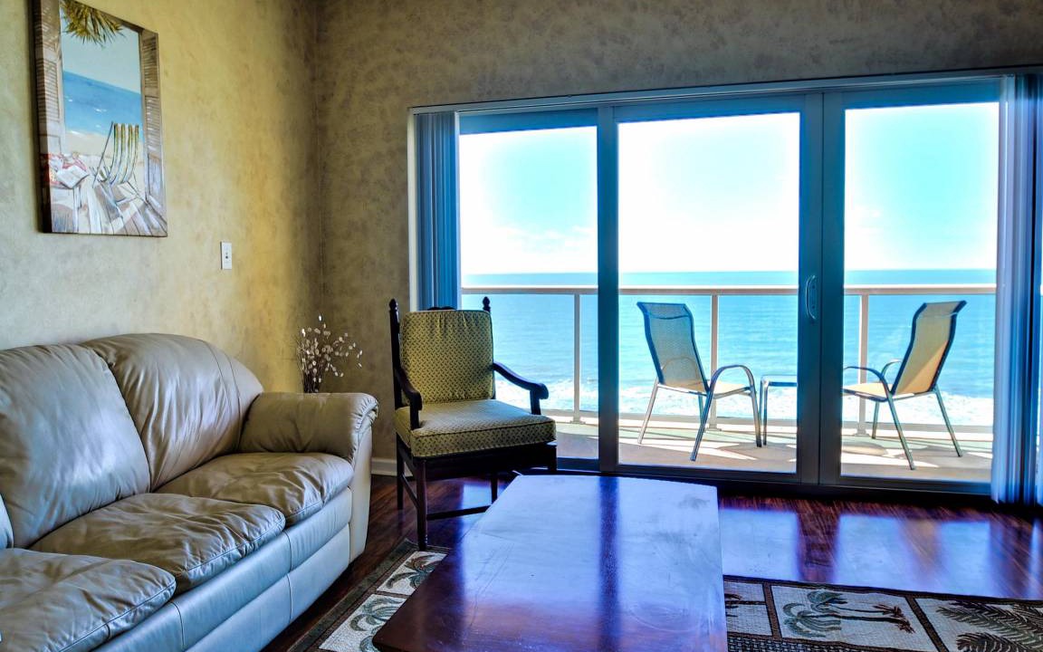 Photo of Livingroom in Clearwater Beach
