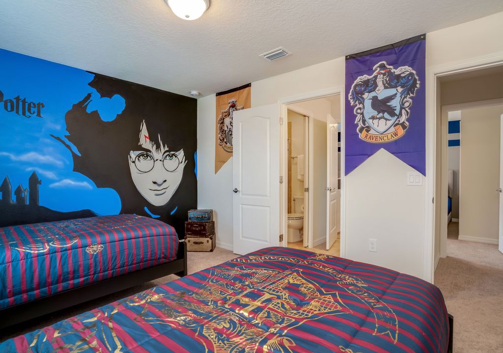 Photo of Bedroom in Bay Lake