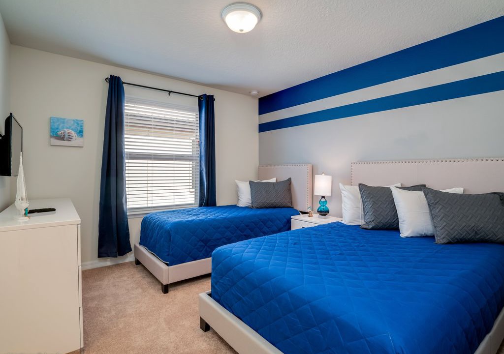 Photo of Bedroom in Bay Lake