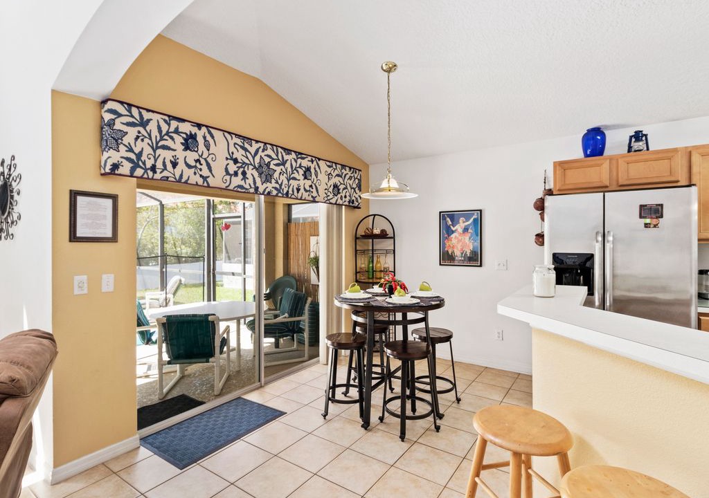 Photo of Livingroom in Seasons