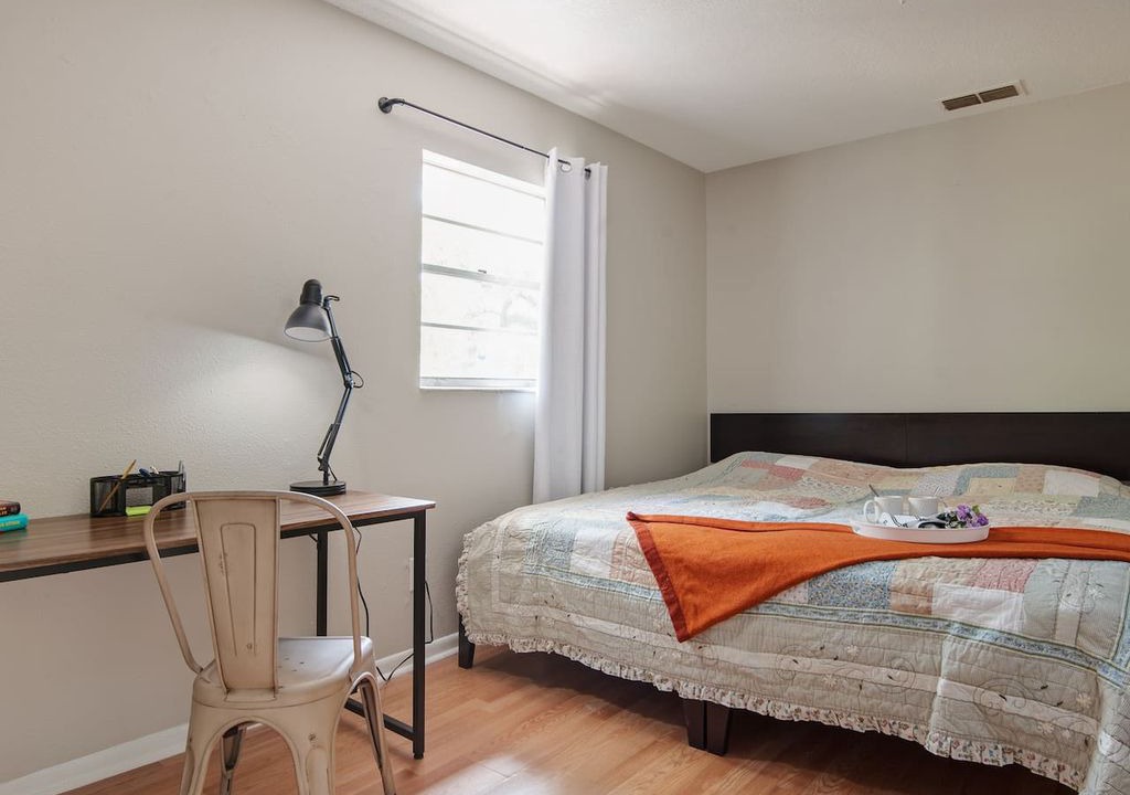 Photo of Bedroom in Tampa Heights