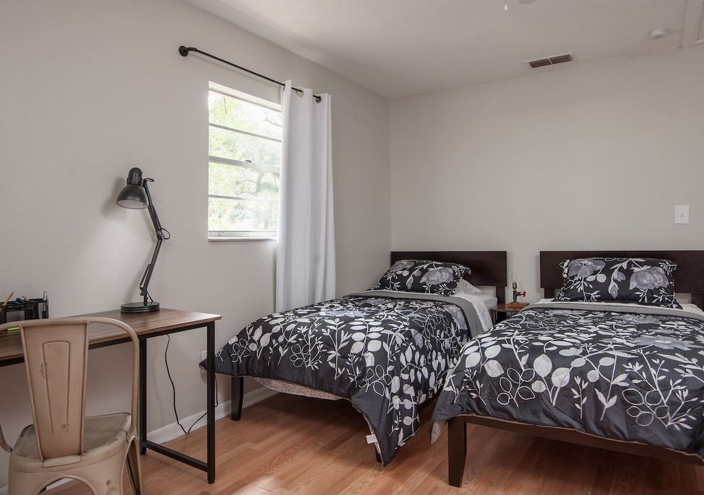 Photo of Bedroom in Tampa Heights