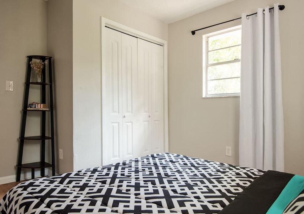 Photo of Bedroom in Tampa Heights