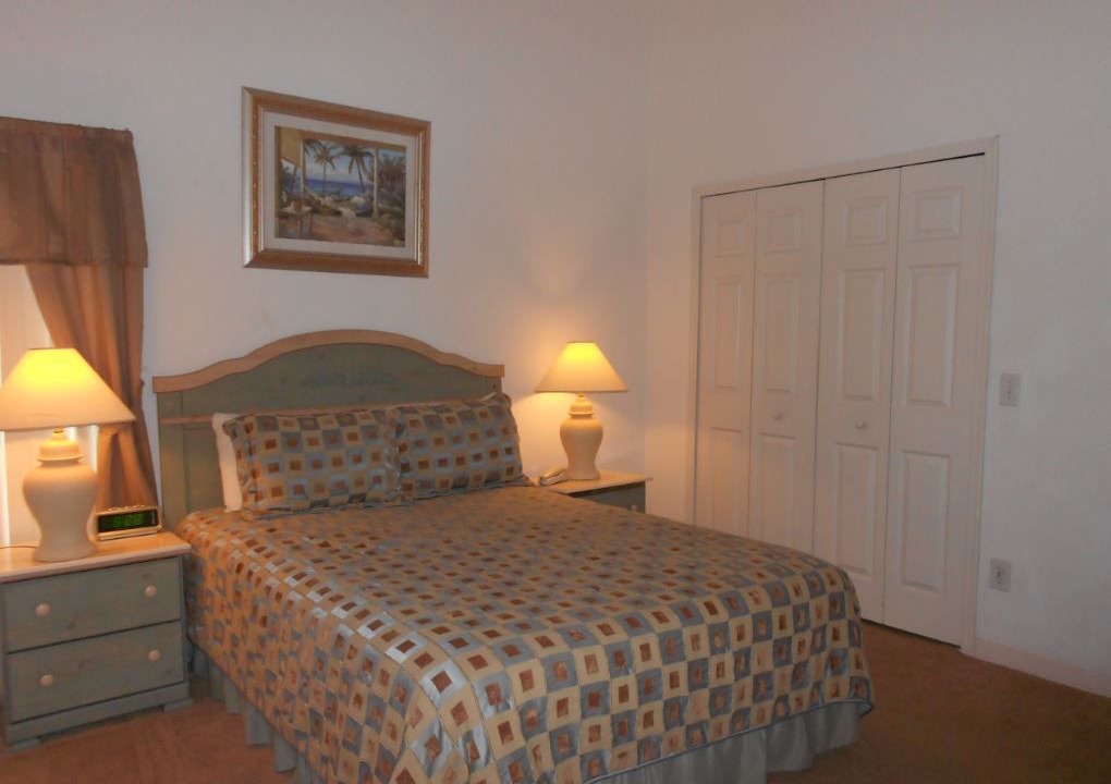 Photo of Bedroom in Florida Pines