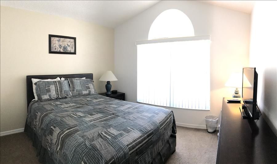 Photo of Bedroom in Florida Pines