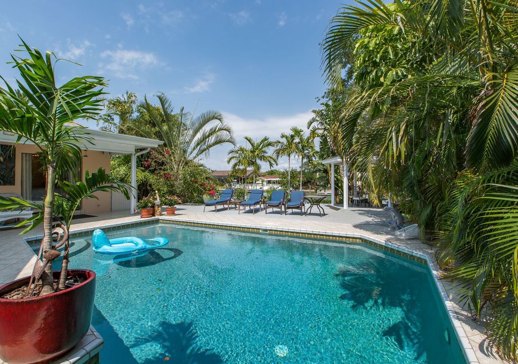 Photo of Outdoor in Island Estate