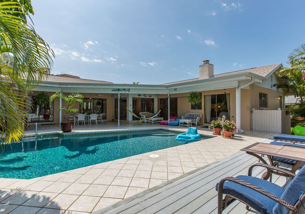 Photo of Outdoor in Island Estate