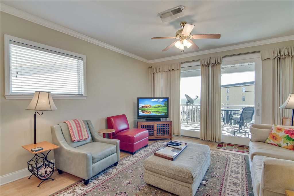 Photo of Livingroom in Folly Beach