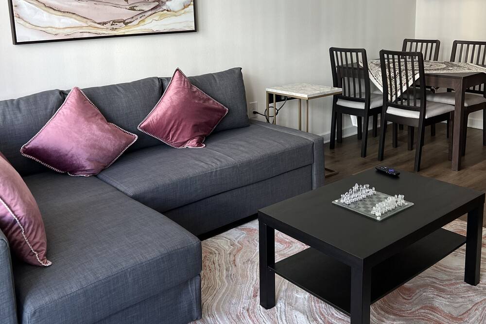 Photo of Livingroom in Channel District