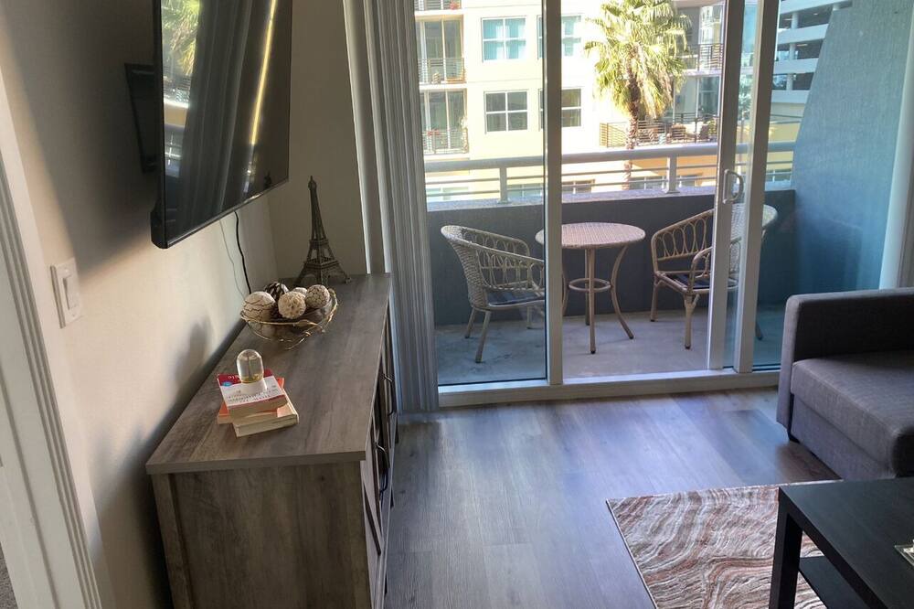 Photo of Livingroom in Channel District