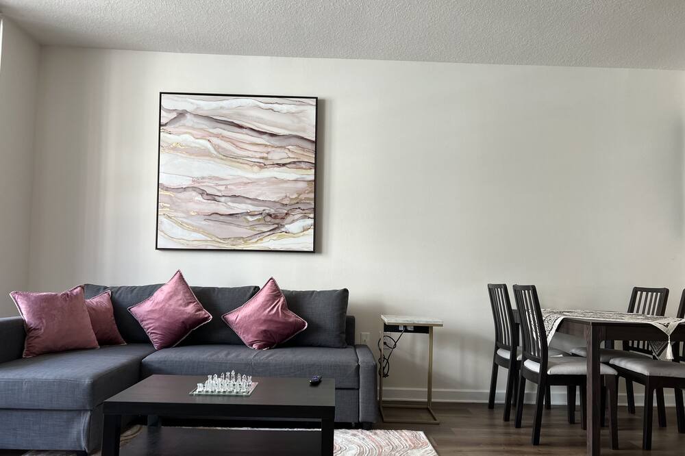 Photo of Livingroom in Channel District