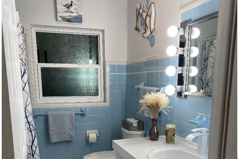 Photo of Bathroom in Ridge Manor